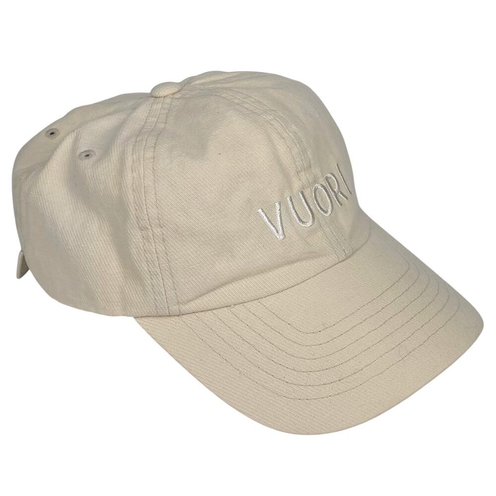 VUORI WOMEN’S BASEBALL DAD CAP – CREAM / WHITE – 100% COTTON – ADJUSTABLE STRAP
